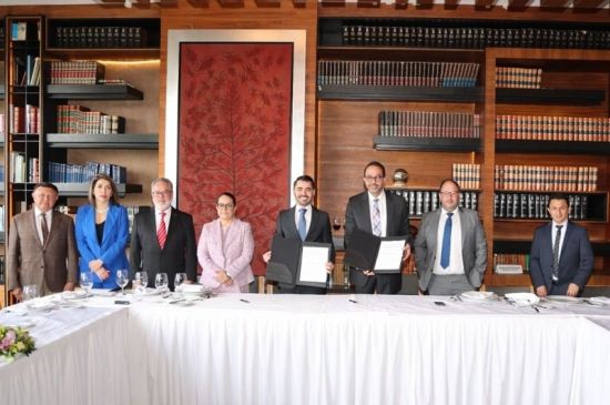 PASE y CANACAR firman intención por adopción de telepeaje en autopistas